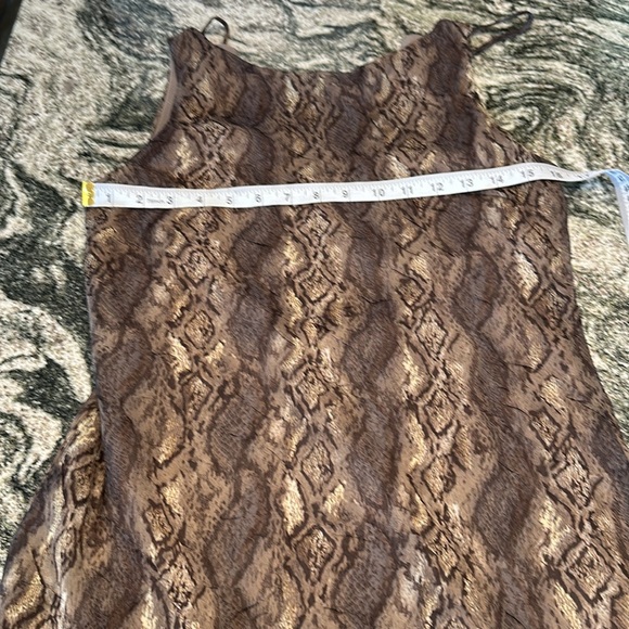 B. Moss brown snakeskin print dress size small - Picture 9 of 10
